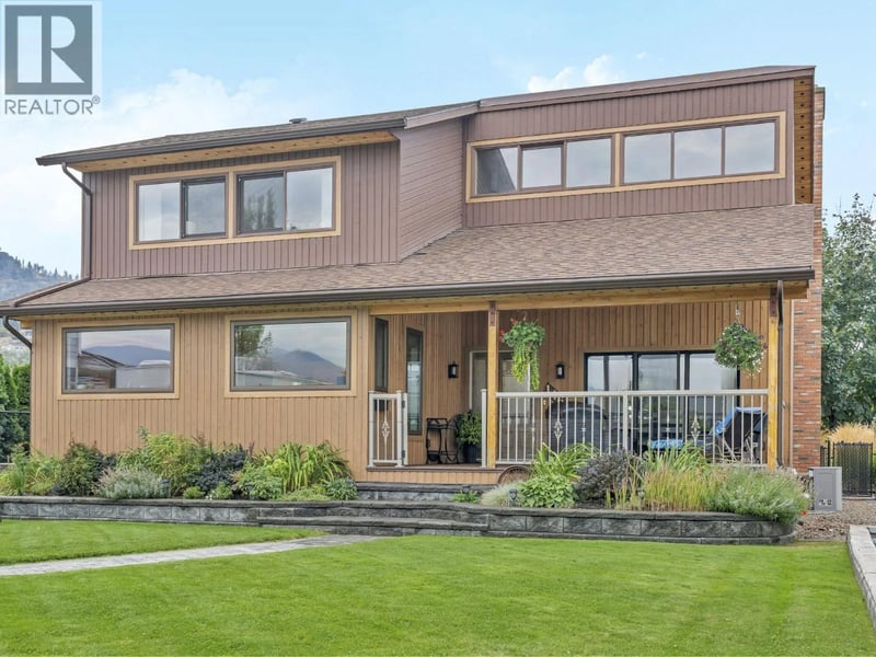 146 YORKTON Avenue, Penticton, British Columbia, V2A3V2, Penticton, British Columbia — photo 1 of 5