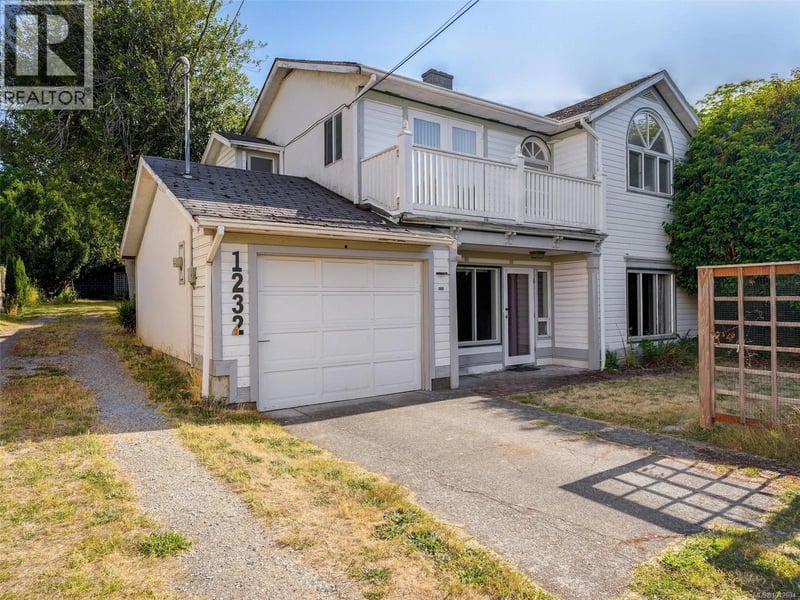 1232 Richardson Street, Victoria, British Columbia, V8V3E1, Victoria, British Columbia — photo 1 of 5