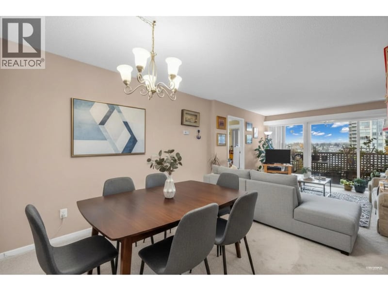 #304 4941 LOUGHEED Highway, Burnaby, British Columbia, V5B4S6, Burnaby, British Columbia — photo 1 of 5