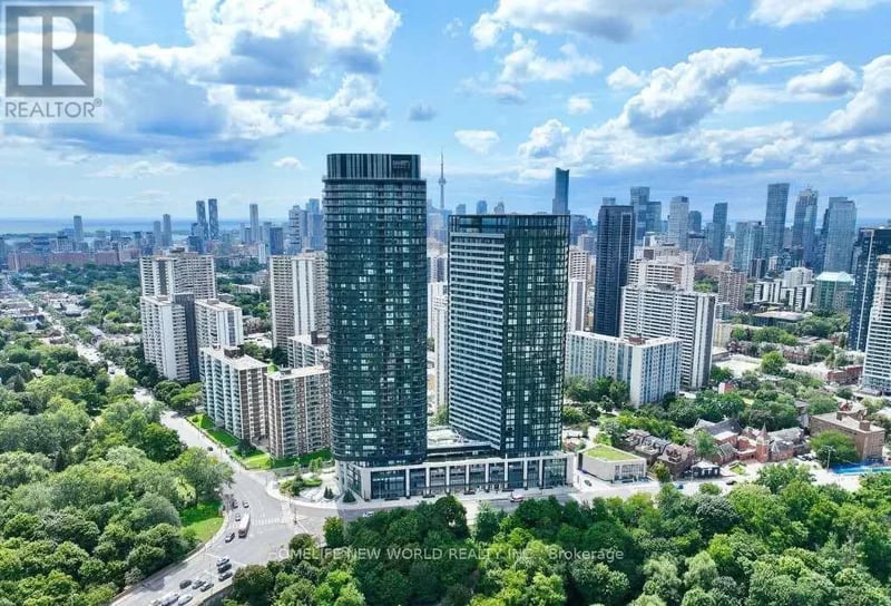 #2220 585 BLOOR Street East, Toronto (North St. James Town), Ontario, M4W0B3, Toronto (North St. James Town), Ontario — photo 1 of 5