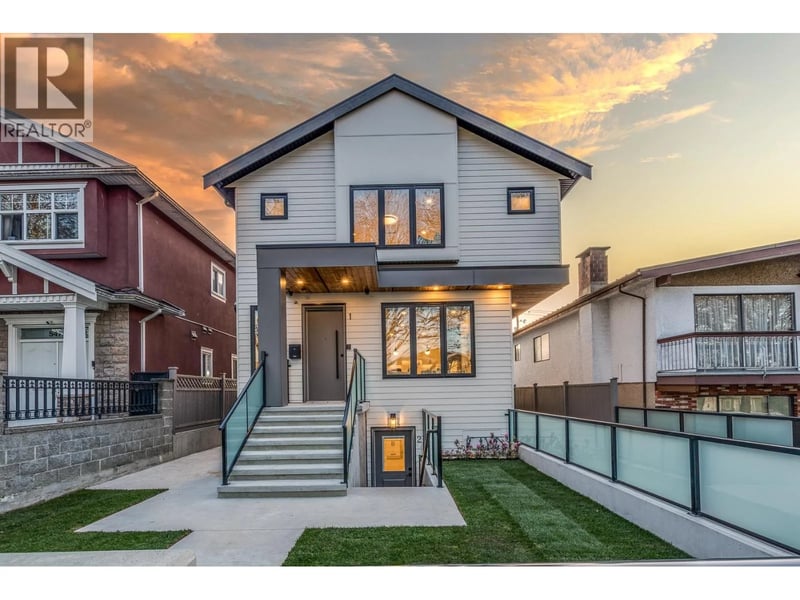 #1 5461 RHODES Street, Vancouver, British Columbia, V5R3P1, Vancouver, British Columbia — photo 1 of 5