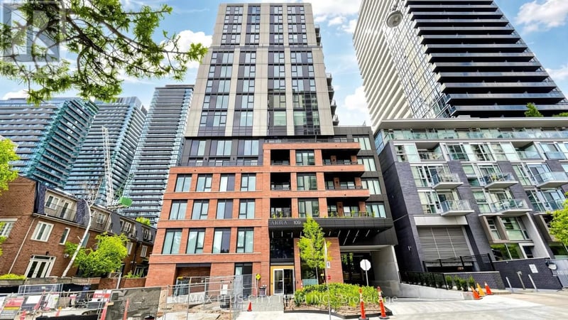 #1703 109 Erskine Avenue, Toronto (Mount Pleasant West), Ontario, M4P0G6, Toronto (Mount Pleasant West), Ontario — photo 1 of 5