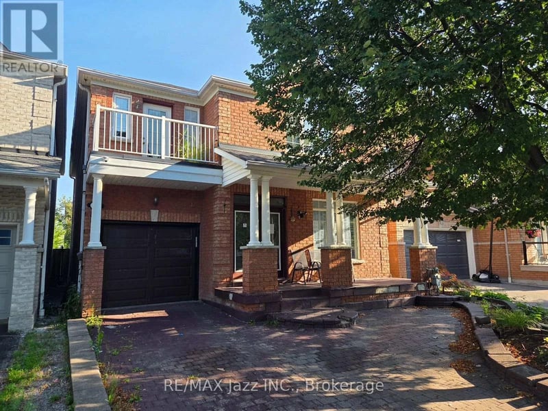 32 Dent Street, Ajax (Northwest Ajax), Ontario, L1T4G1, Ajax (Northwest Ajax), Ontario — photo 1 of 5