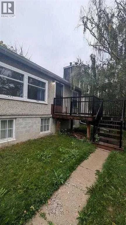 1436 22 Avenue Northwest, Calgary, Alberta, T2M1P8, Calgary, Alberta — photo 1 of 5