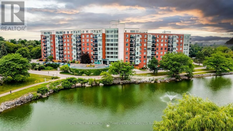 #PH14 30 Blue Springs Drive, Waterloo, Ontario, N2J4T2, Waterloo, Ontario — photo 1 of 5