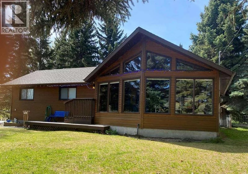 34 Lakeshore Drive, Grandview, Alberta, T0C2V0, Grandview, Alberta — photo 1 of 5