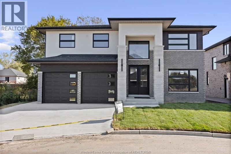 1213 CAMPANA Crescent, Lakeshore, Ontario, N8L0K4, Lakeshore, Ontario — photo 1 of 5