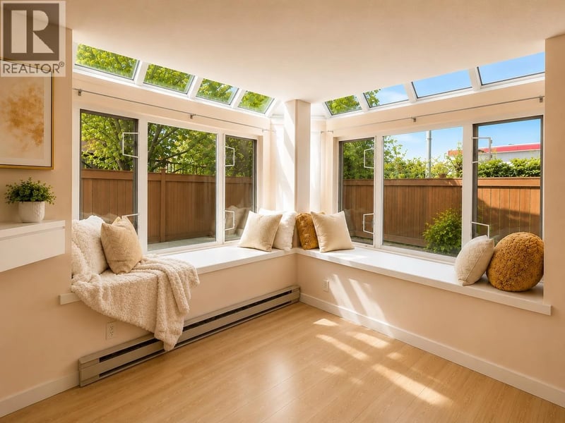#103 5025 SANDERS Street, Burnaby, British Columbia, V5H1S8, Burnaby, British Columbia — photo 1 of 5