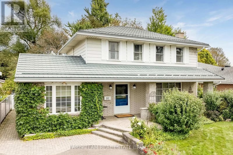 51 Davies Crescent, Barrie (Grove East), Ontario, L4M2M4, Barrie (Grove East), Ontario — photo 1 of 5