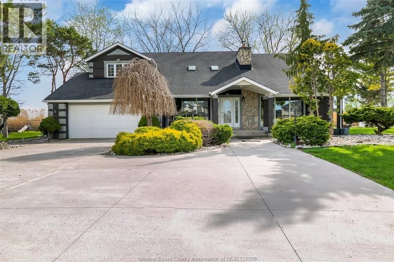 112 COUNTY RD 22, Belle River, Ontario, N8L1H8, Belle River, Ontario — photo 1 of 5