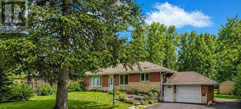 20015 Bathurst Street, East Gwillimbury (Holland Landing), Ontario, L9N1N3, East Gwillimbury (Holland Landing), Ontario — photo 1 of 5