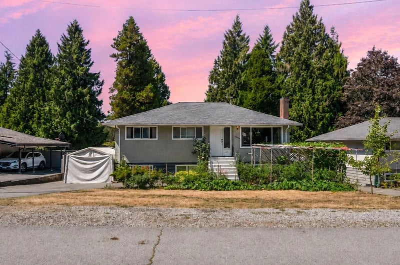 14940 KEW Drive, Surrey, British Columbia, V3R4Y2, Surrey, British Columbia — photo 1 of 5