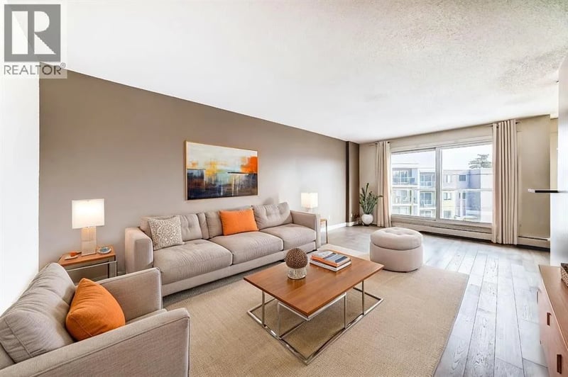 4455 Greenview Drive Northeast, Calgary, Alberta, T2E6M1, Calgary, Alberta — photo 1 of 5