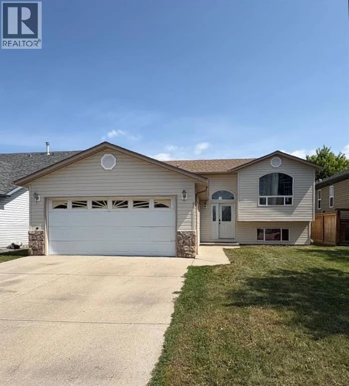 66 Upland Road West, Brooks, Alberta, T1R1G7, Brooks, Alberta — photo 1 of 5