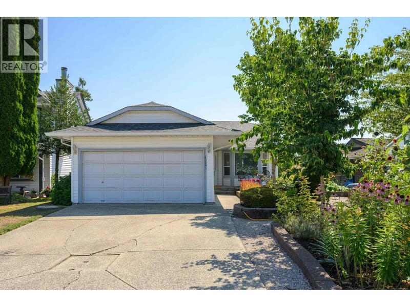 23043 OLUND Crescent, Maple Ridge, British Columbia, V2X0E8, Maple Ridge, British Columbia — photo 1 of 5