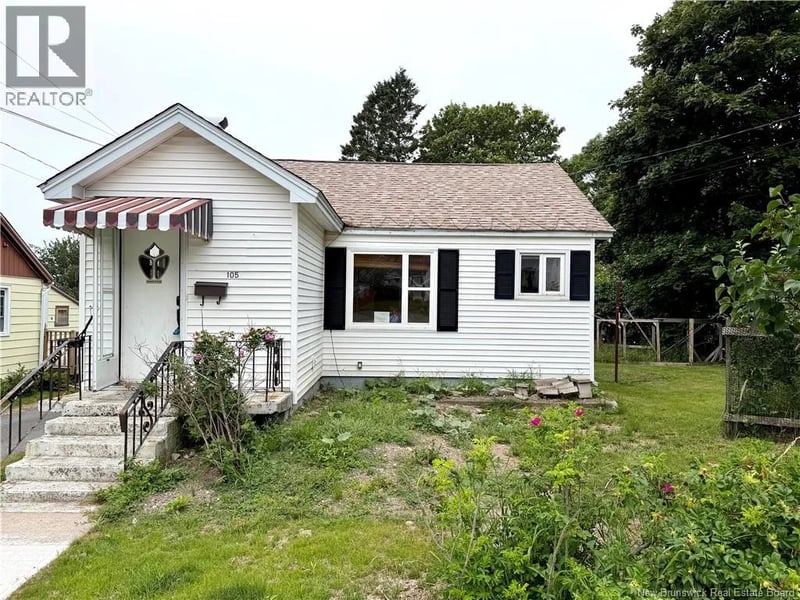 105 Beaverbrook Avenue, Saint John, New Brunswick, E2K2W8, Saint John, New Brunswick — photo 1 of 5