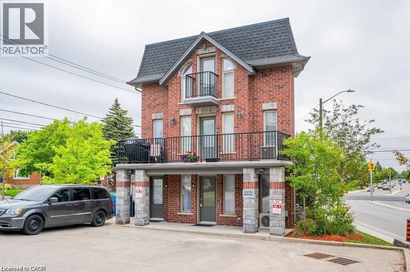 #A 489 EAST Avenue, Kitchener, Ontario, N2H1Z7, Kitchener, Ontario — photo 1 of 5