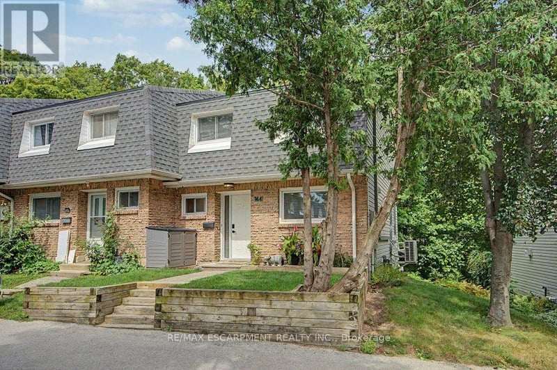 #164 2050 Upper Middle Road, Burlington (Brant Hills), Ontario, L7P3R9, Burlington (Brant Hills), Ontario — photo 1 of 5