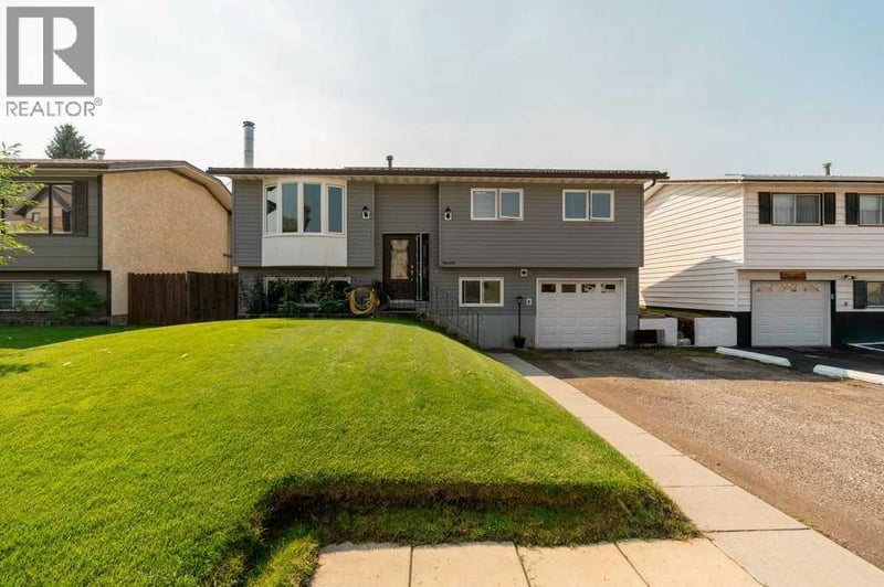 8630 22 Avenue North, Coleman, Alberta, T0K0M0, Coleman, Alberta — photo 1 of 5