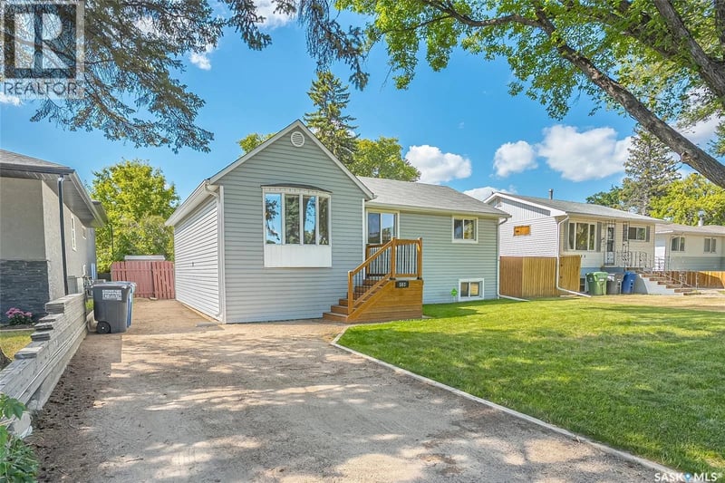503 P AVENUE N, Saskatoon, Saskatchewan, S7L2W1, Saskatoon, Saskatchewan — photo 1 of 5