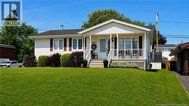 1190 Rockland Drive, Bathurst, New Brunswick, E2A3T9, Bathurst, New Brunswick — photo 1 of 5