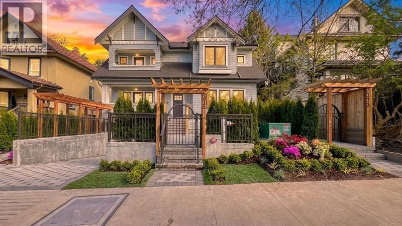 2373 7TH Avenue, Vancouver, British Columbia, V6K1Y4, Vancouver, British Columbia — photo 1 of 5