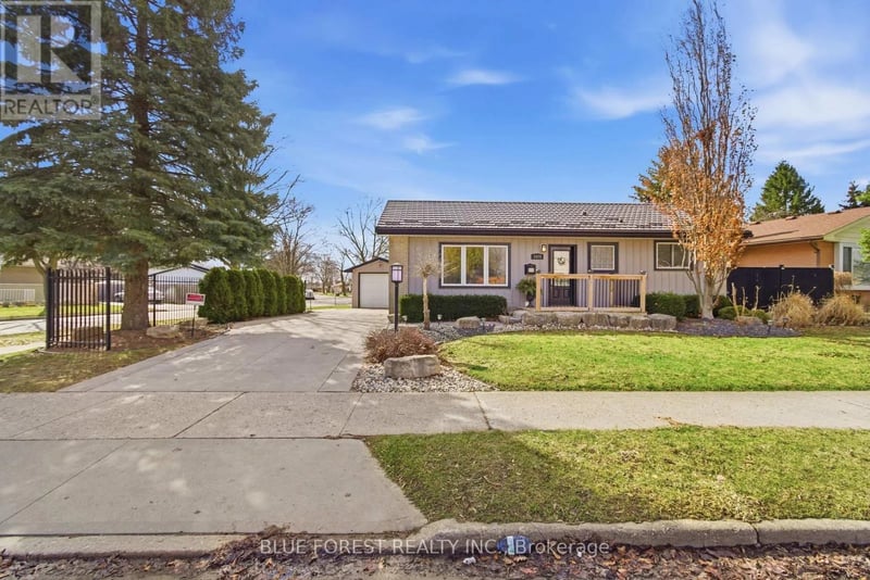 1975 Royal Crescent, London East (East I), Ontario, N5V1N6, London East (East I), Ontario — photo 1 of 5