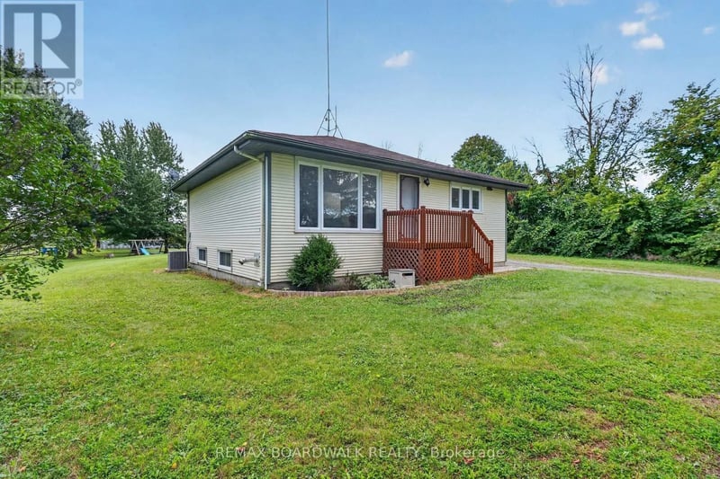 14310 Concession 11-12 Road, North Stormont, Ontario, K0A1R0, North Stormont, Ontario — photo 1 of 5