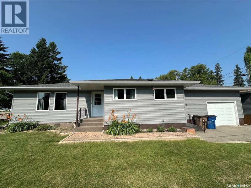 1119 103rd AVENUE, Tisdale, Saskatchewan, S0E1T0, Tisdale, Saskatchewan — photo 1 of 5