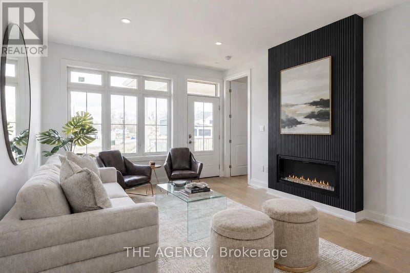 #70D 582 Seneca Drive, Fort Erie (Lakeshore), Ontario, L2A1C2, Fort Erie (Lakeshore), Ontario — photo 1 of 5