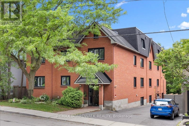 #304 222 Russell Avenue, Ottawa, Ontario, K1N7X5, Ottawa, Ontario — photo 1 of 5