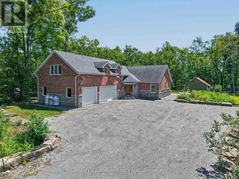 15 Library Road, North Kawartha, Ontario, K0L3E0, North Kawartha, Ontario — photo 1 of 5