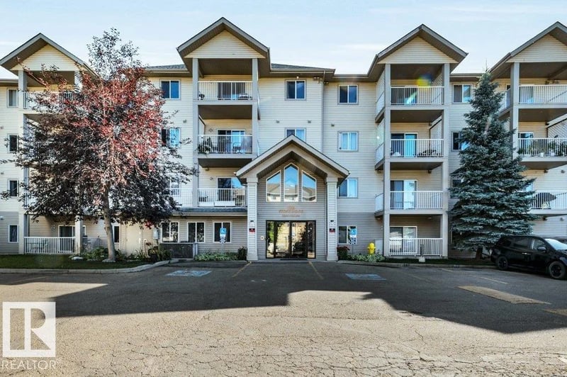 #122 12550 140 AV NW, Edmonton, Alberta, T5X6J4, Edmonton, Alberta — photo 1 of 5