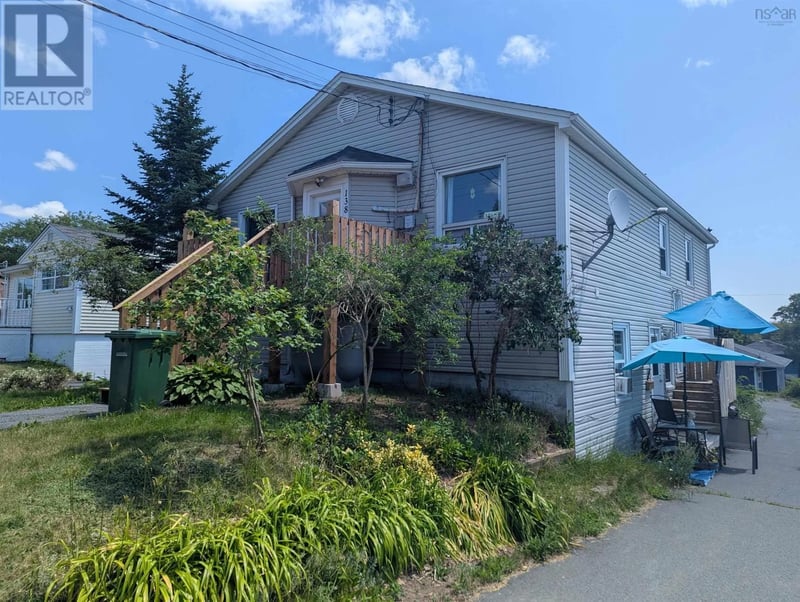 138 Albro Lake Road, Dartmouth, Nova Scotia, B3A3Z1, Dartmouth, Nova Scotia — photo 1 of 5