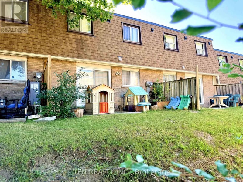 #67 121 L'amoreaux Drive, Toronto (L'Amoreaux), Ontario, M1W2J9, Toronto (L'Amoreaux), Ontario — photo 1 of 5