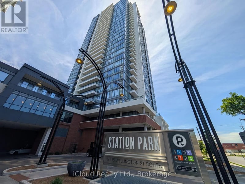 #211 15 Wellington Street South, Kitchener, Ontario, N2G0E4, Kitchener, Ontario — photo 1 of 5