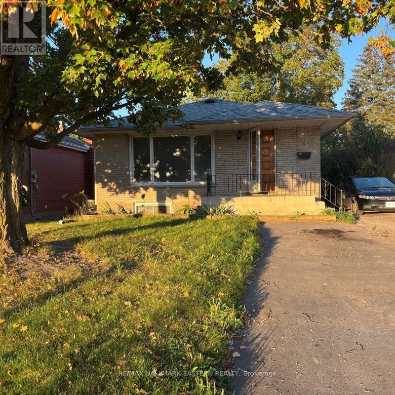 893 Ford Street, Peterborough (Otonabee Ward 1), Ontario, K9J5V2, Peterborough (Otonabee Ward 1), Ontario — photo 1 of 5