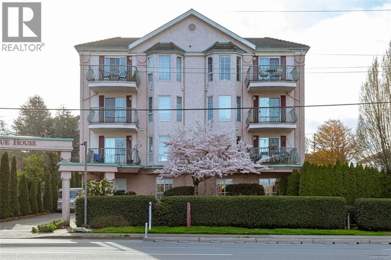 #102 3133 Tillicum Road, Saanich, British Columbia, V9A2B4, Saanich, British Columbia — photo 1 of 5