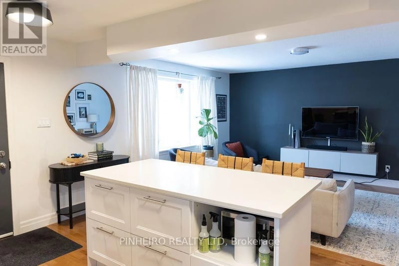 83 Emery Street West, London South (South E), Ontario, N6J1R9, London South (South E), Ontario — photo 1 of 5