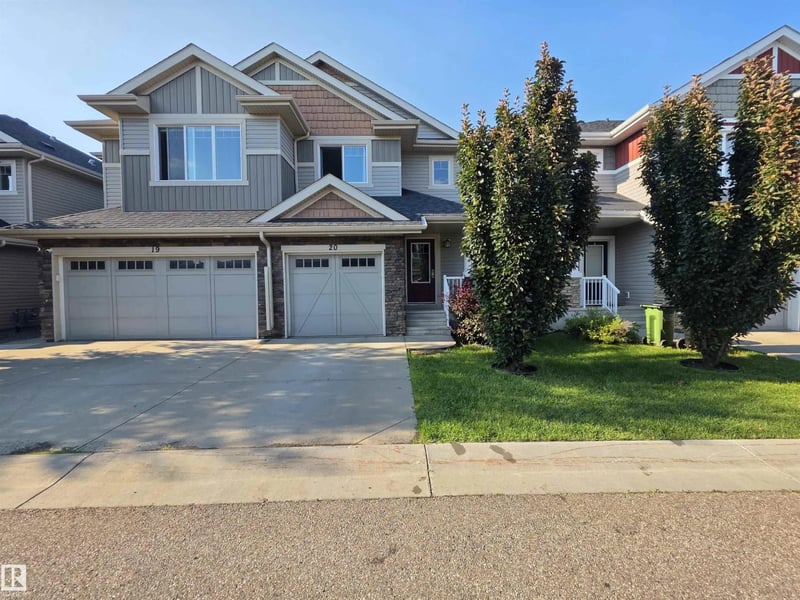 #20 2004 TRUMPETER WY NW, Edmonton, Alberta, T5S0J9, Edmonton, Alberta — photo 1 of 5