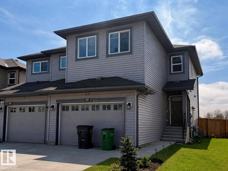 3317 11 AV NW, Edmonton, Alberta, T6T2C5, Edmonton, Alberta — photo 1 of 5