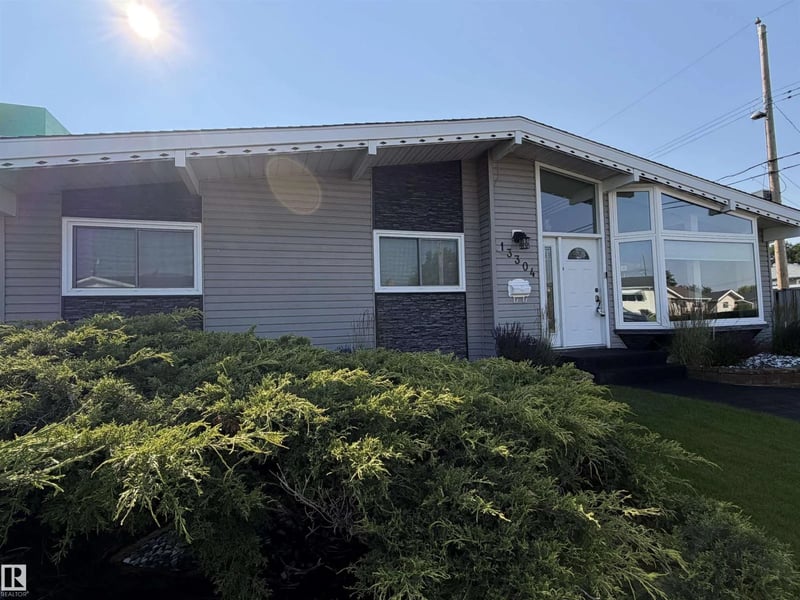 13304 70 ST NW, Edmonton, Alberta, T5C0K3, Edmonton, Alberta — photo 1 of 5