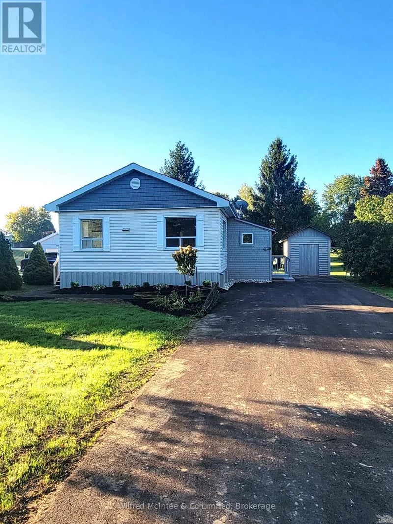 104 MEADOWS Drive, West Grey, Ontario, N4N3B8, West Grey, Ontario — photo 1 of 5