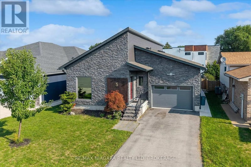 5 Heron Pointe Road, Port Colborne (Sugarloaf), Ontario, L3K6A9, Port Colborne (Sugarloaf), Ontario — photo 1 of 5