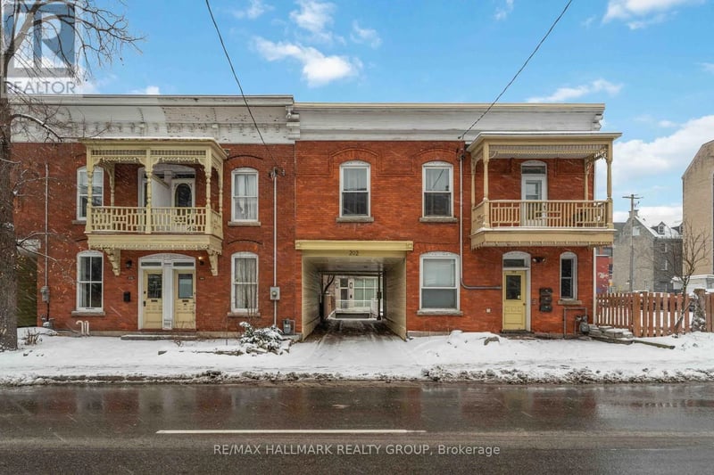 #15 202 St Patrick Street, Ottawa, Ontario, K1N5K3, Ottawa, Ontario — photo 1 of 5