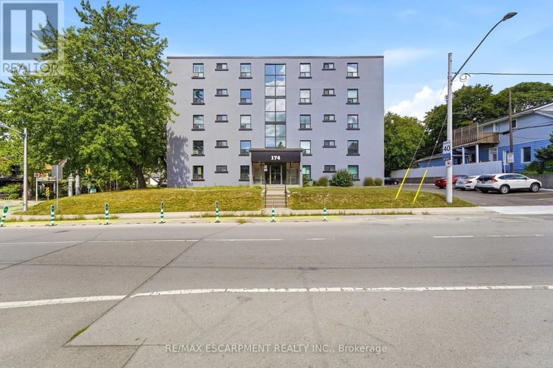 #401 174 Herkimer Street, Hamilton (Durand), Ontario, L8P2H4, Hamilton (Durand), Ontario — photo 1 of 5