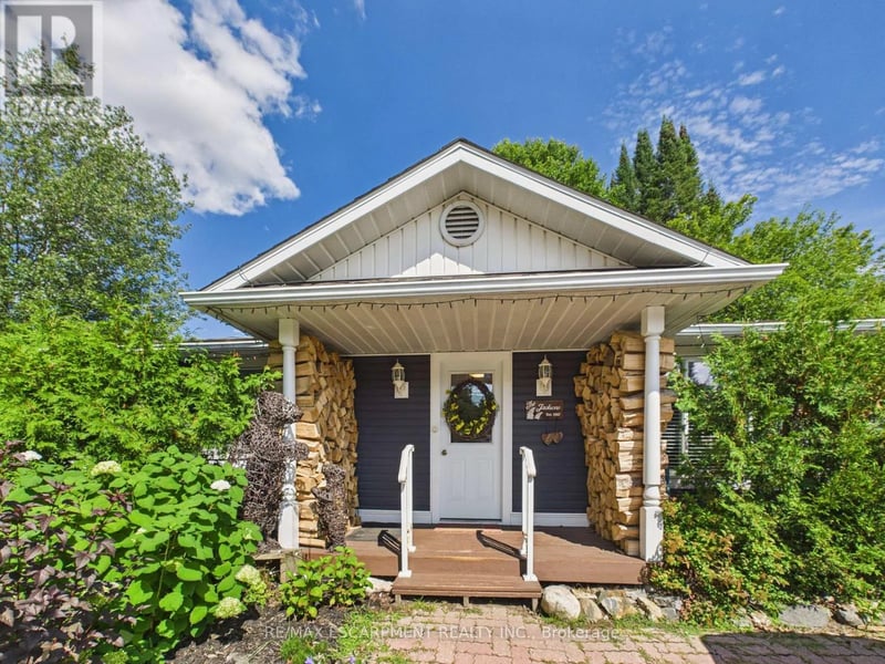 25 Wellington Street, Bracebridge, Ontario, P1L1E8, Bracebridge, Ontario — photo 1 of 5