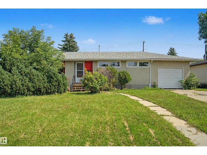 8215 149 Street NW, Edmonton, Alberta, T5R1B1, Edmonton, Alberta — photo 1 of 5