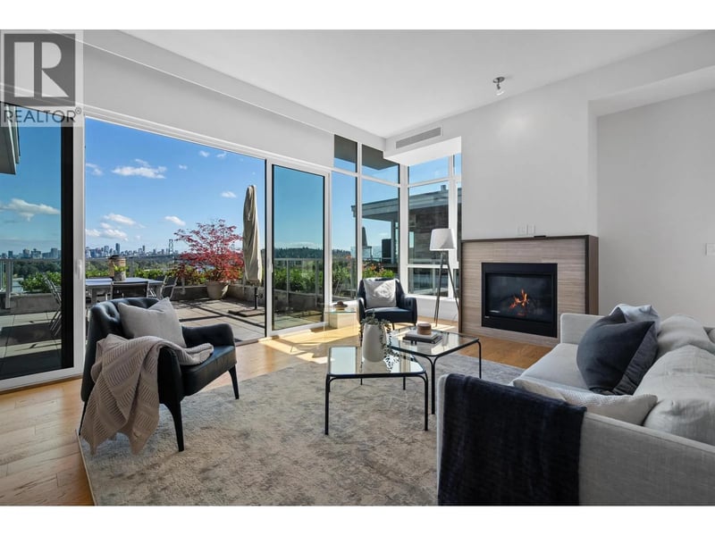 #702 876 KEITH Road, West Vancouver, British Columbia, V7T1M3, West Vancouver, British Columbia — photo 1 of 5