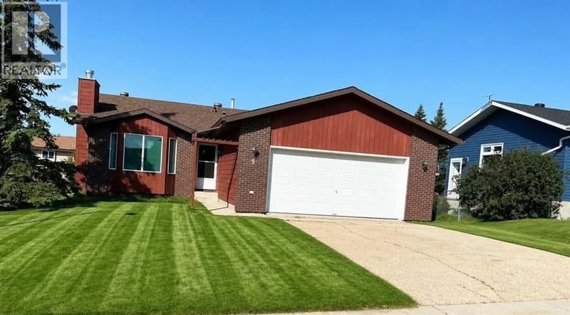 5 Hillside Crescent, Swan Hills, Alberta, T0G2C0, Swan Hills, Alberta — photo 1 of 5